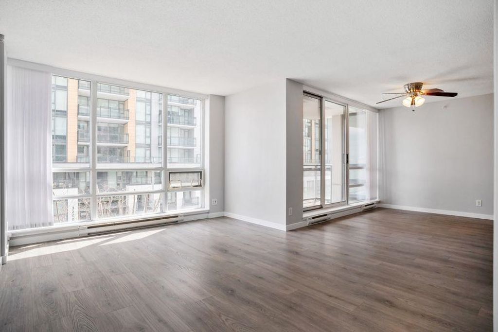 listing image 1105280048576898750