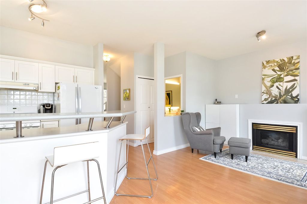 listing image 1105075496639374063