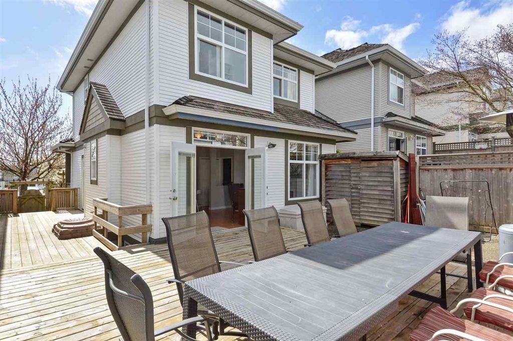 listing image 1103835635223599591