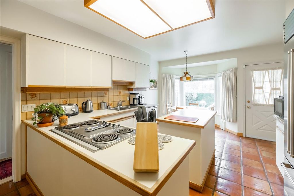 listing image 1103457841301608293