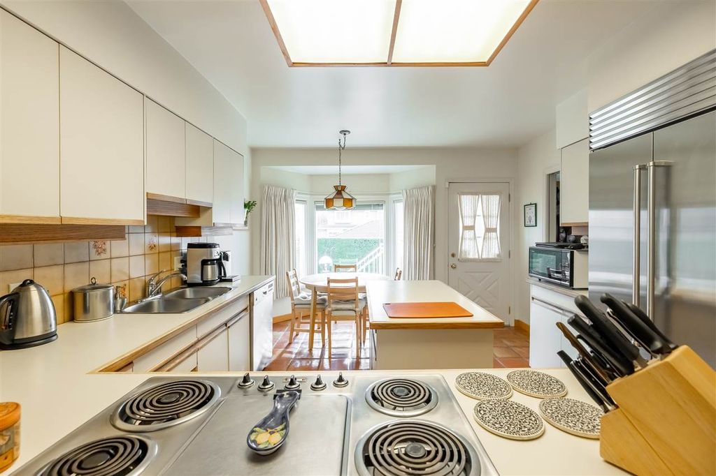 listing image 1102774656697662425