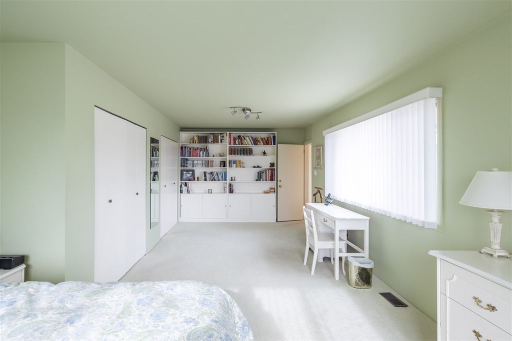 listing image 1102633443835130749