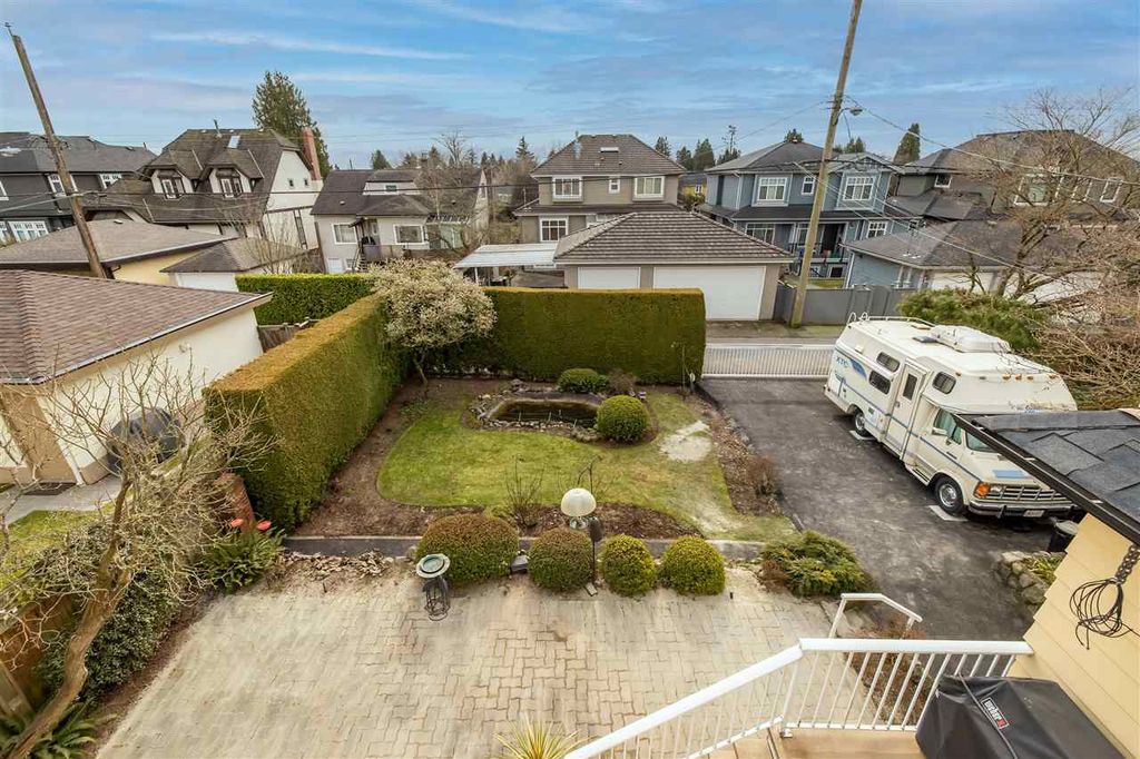 listing image 1102762866357314763