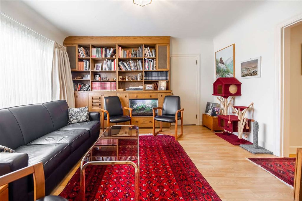 listing image 1103128893544803860