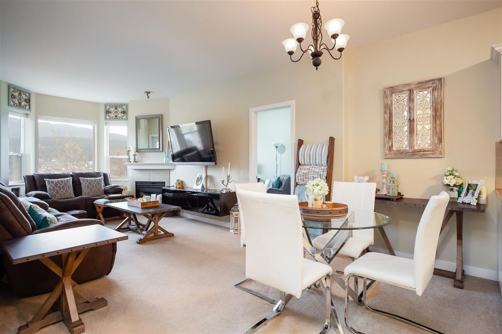 listing image 1104957698659926170