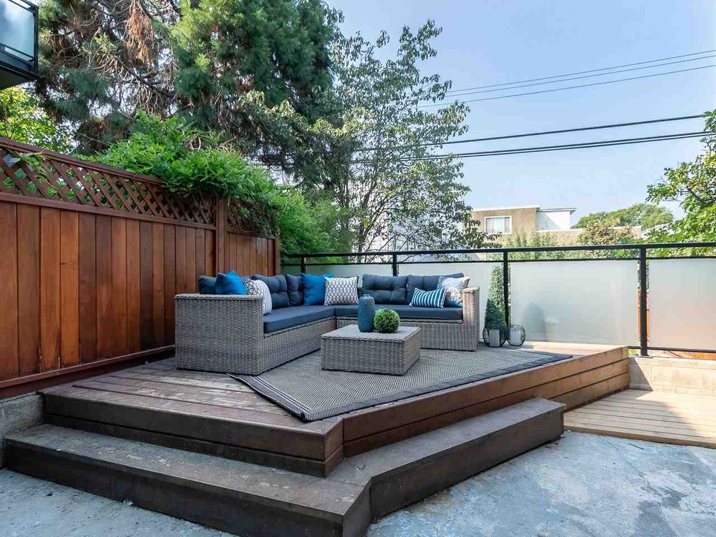 listing image 1100170687210743224