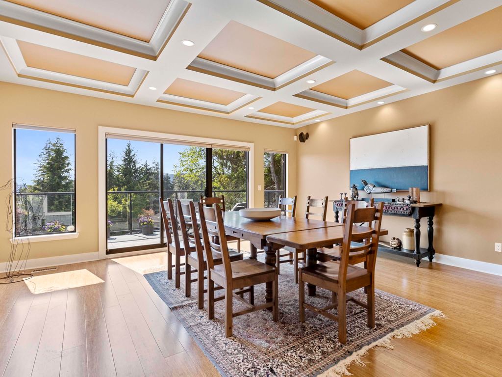 listing image 1108361094989896477