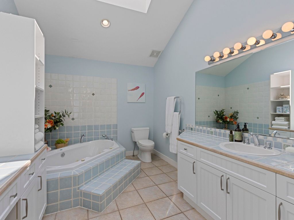 listing image 1108460714789922379