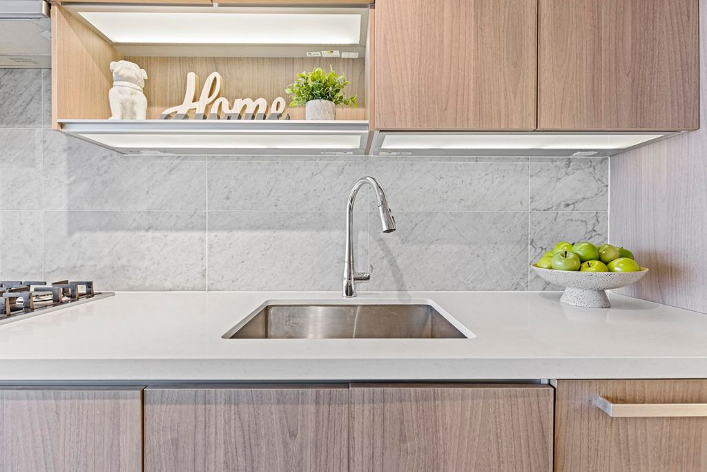 listing image 1101167759421522925