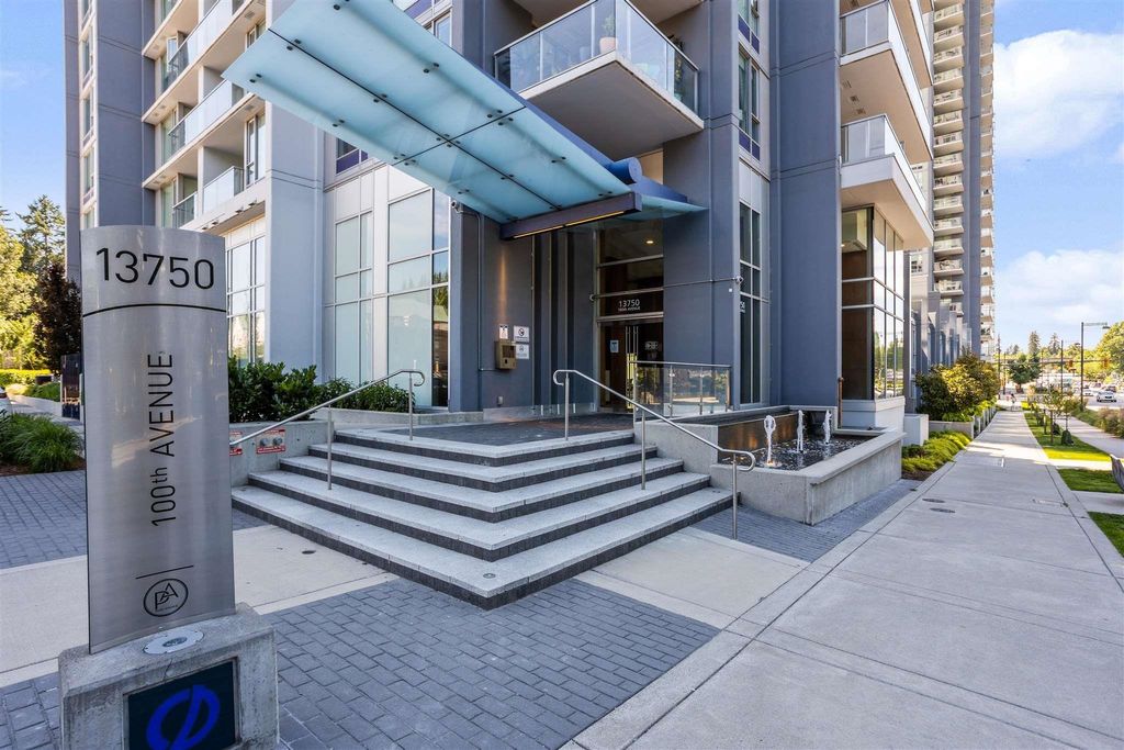 listing image 1105397635201815103