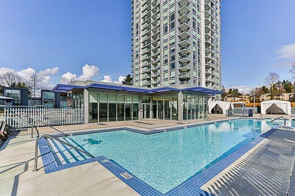 listing image 1104257341917978629