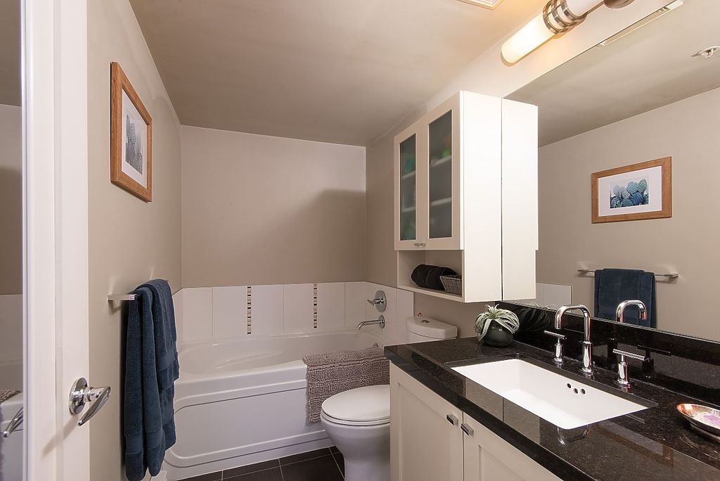 listing image 1100609316255462328