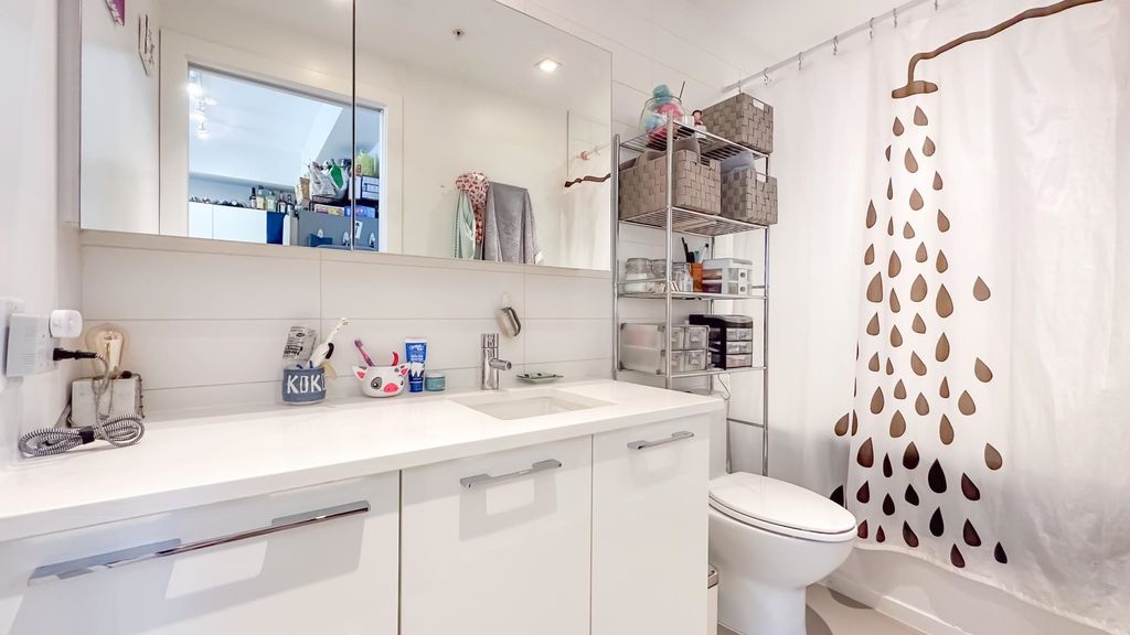 listing image 1100586895021822752