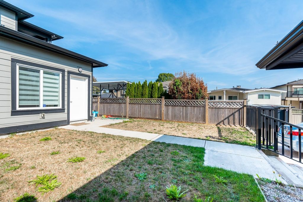 listing image 1104551087755929645