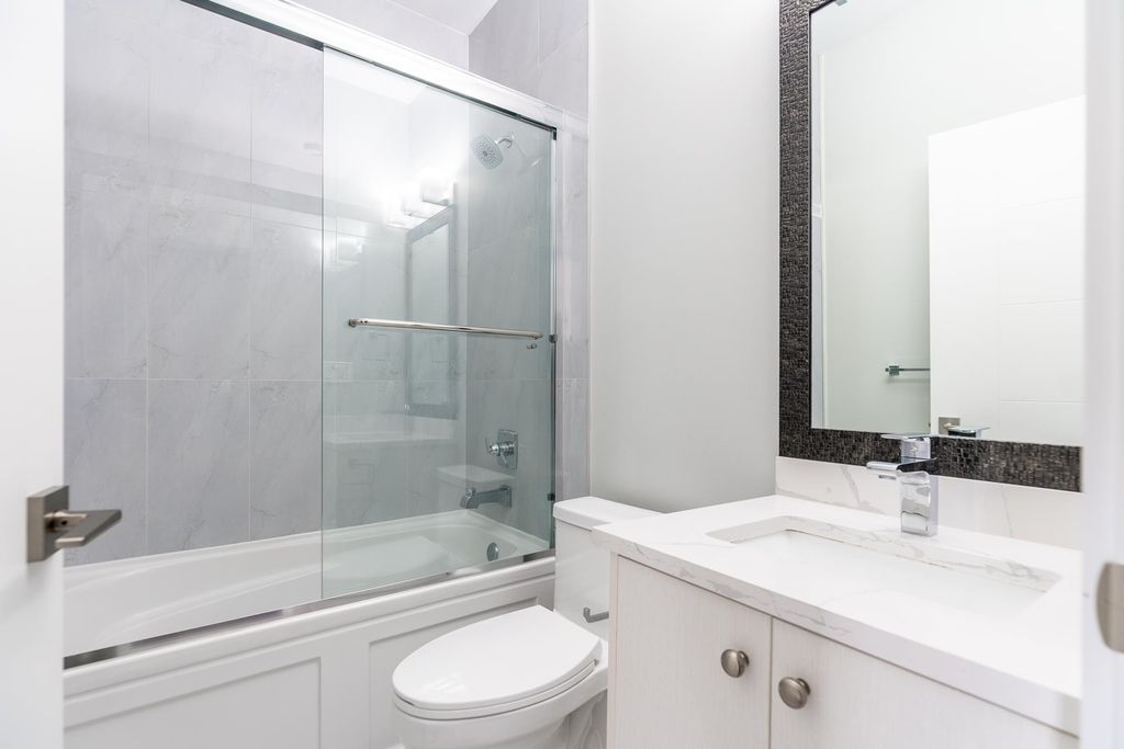 listing image 1100978294247349621