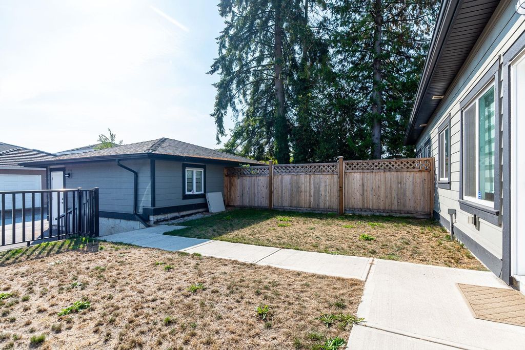 listing image 1109967338752581024