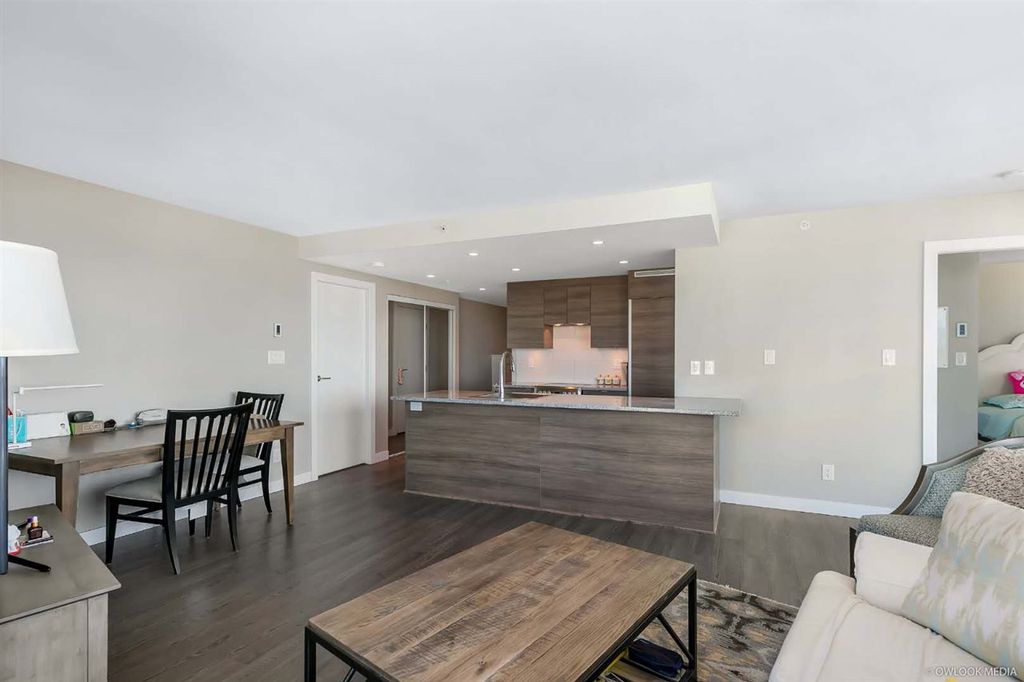 listing image 1109125708019253200