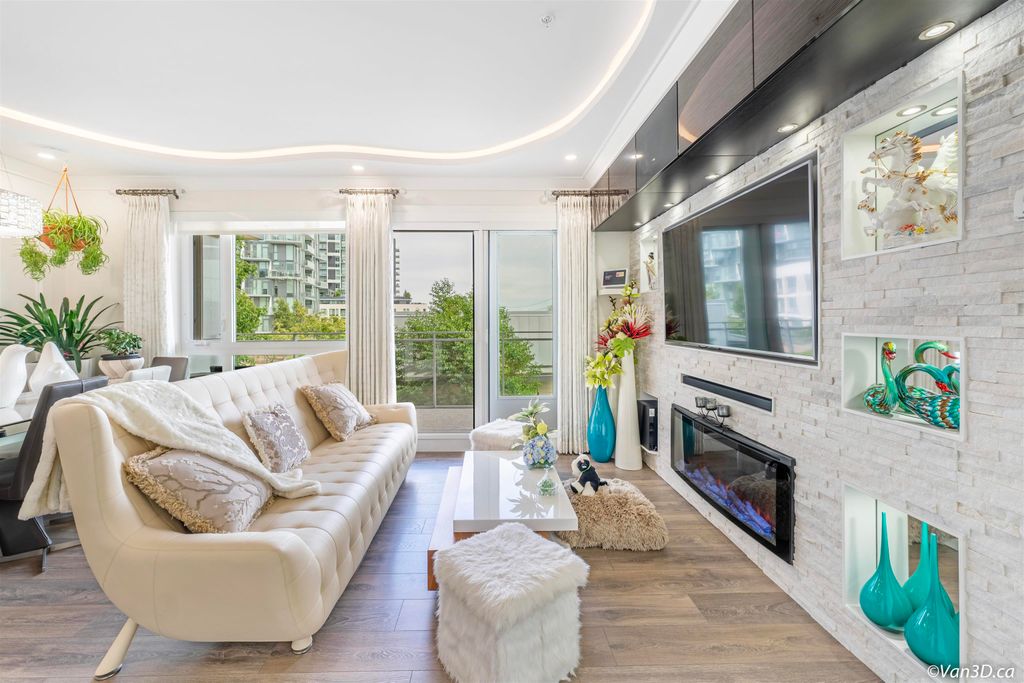 listing image 1107317762859494450