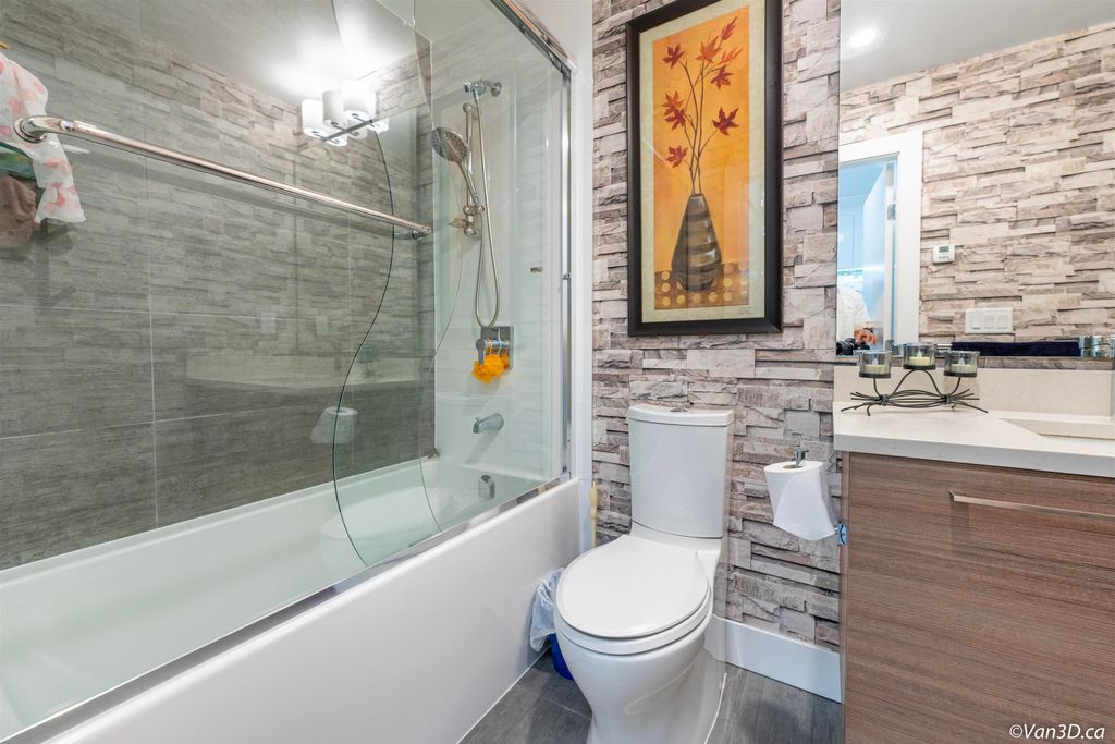 listing image 1108354072636905744