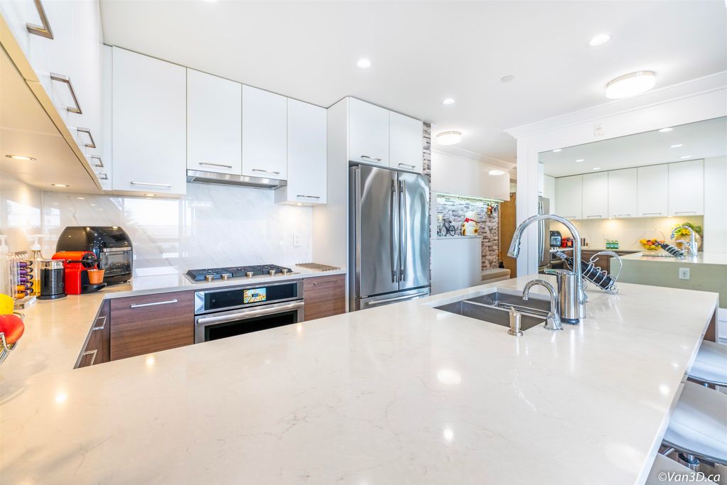 listing image 1105654243671837803