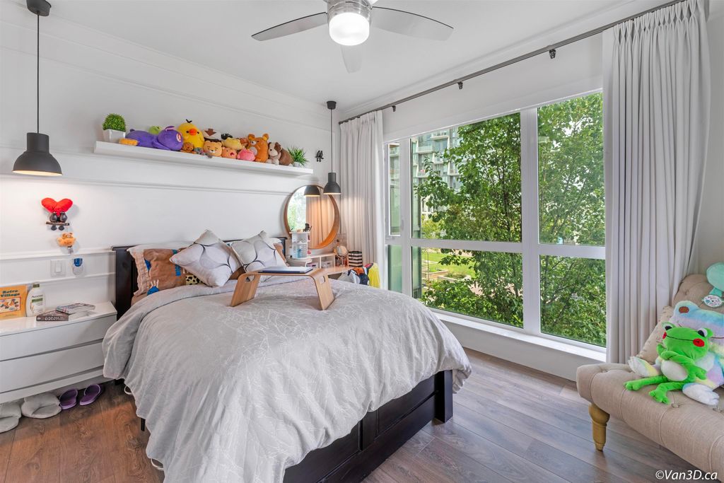 listing image 1105397565811216693