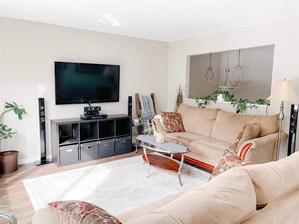 listing image 1107147428650702796