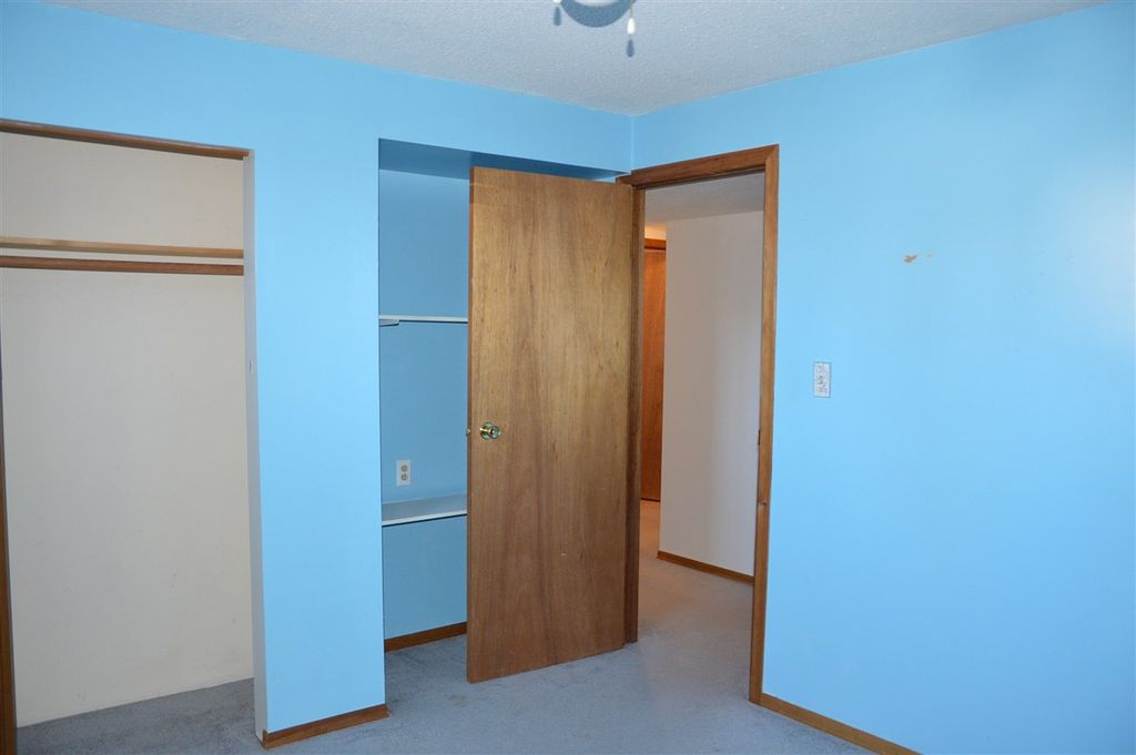 listing image 1102030674396515410