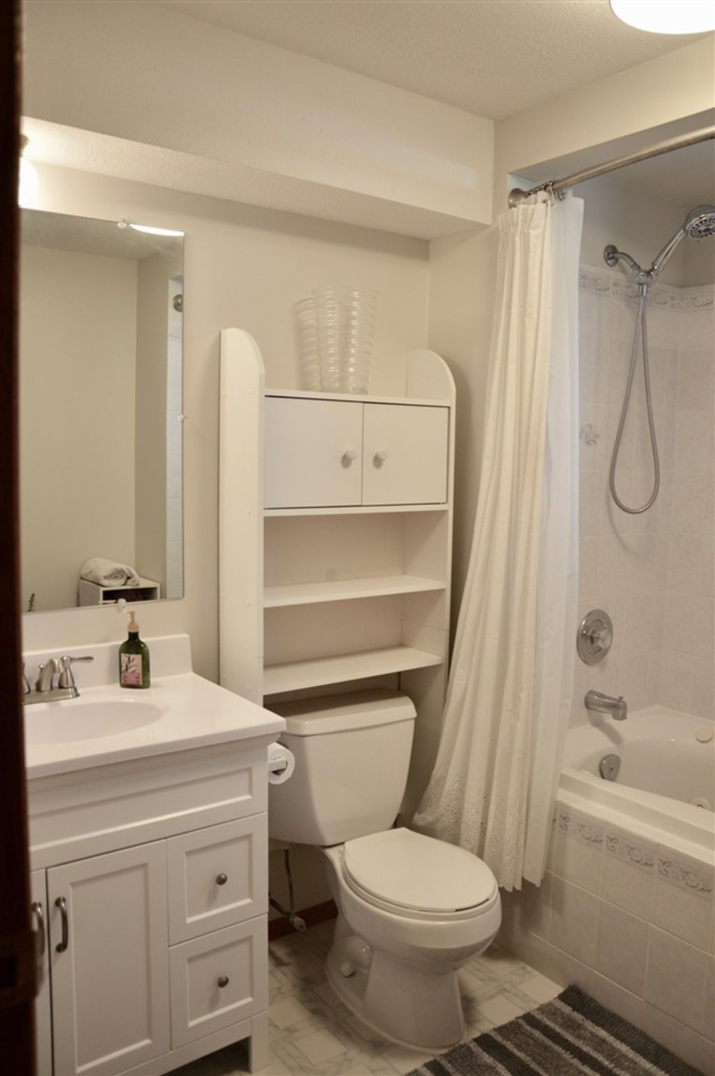 listing image 1102115743864025542