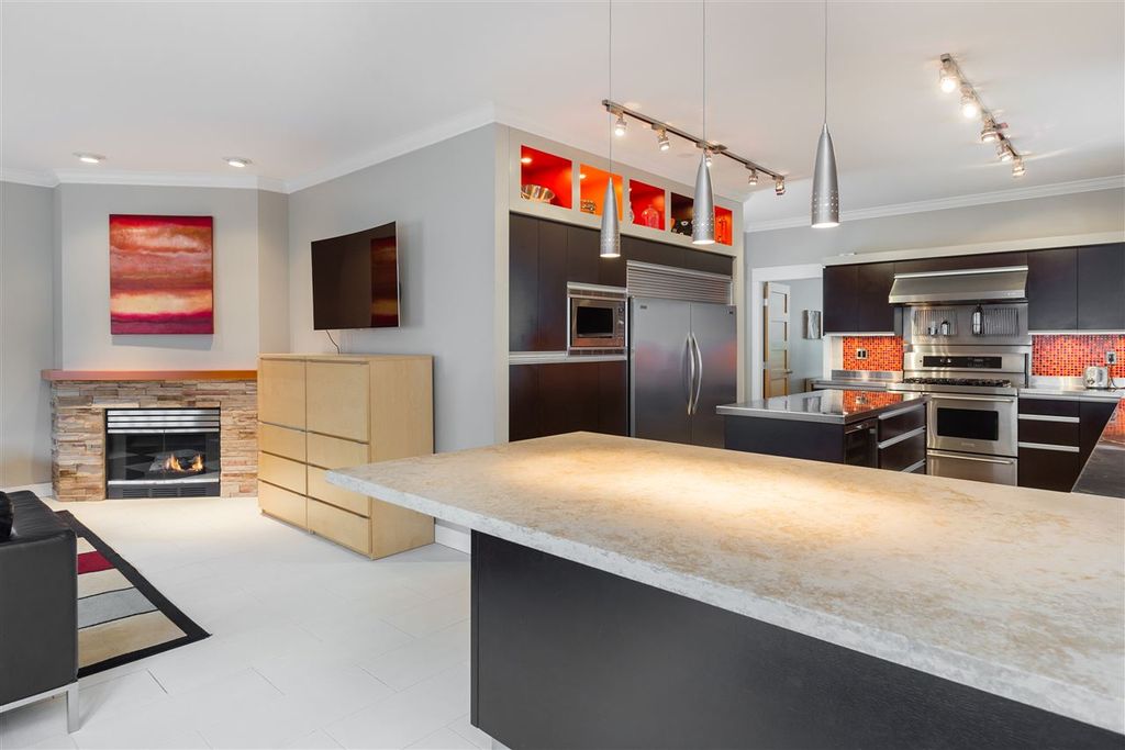 listing image 1107652125622876079