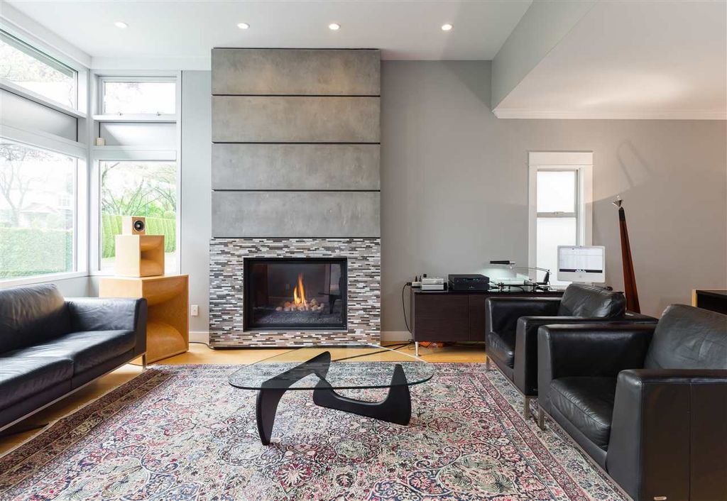 listing image 1109065233951750041