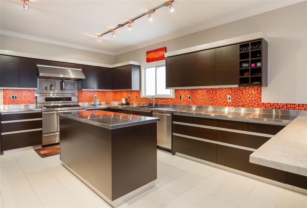 listing image 1102132585310963321