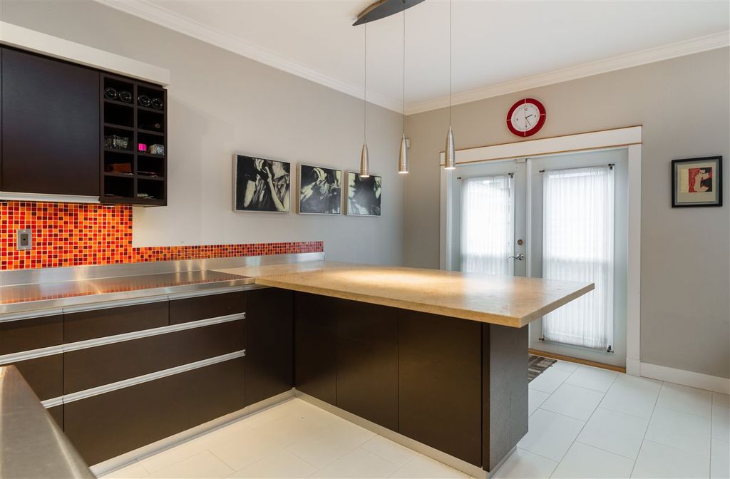listing image 1105239556732596618