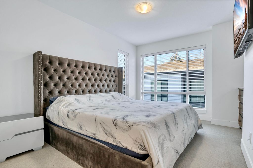 listing image 1109552021942934602