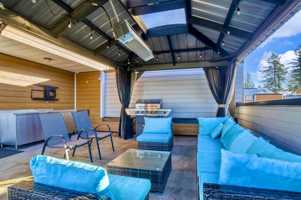 listing image 1102100756798690111