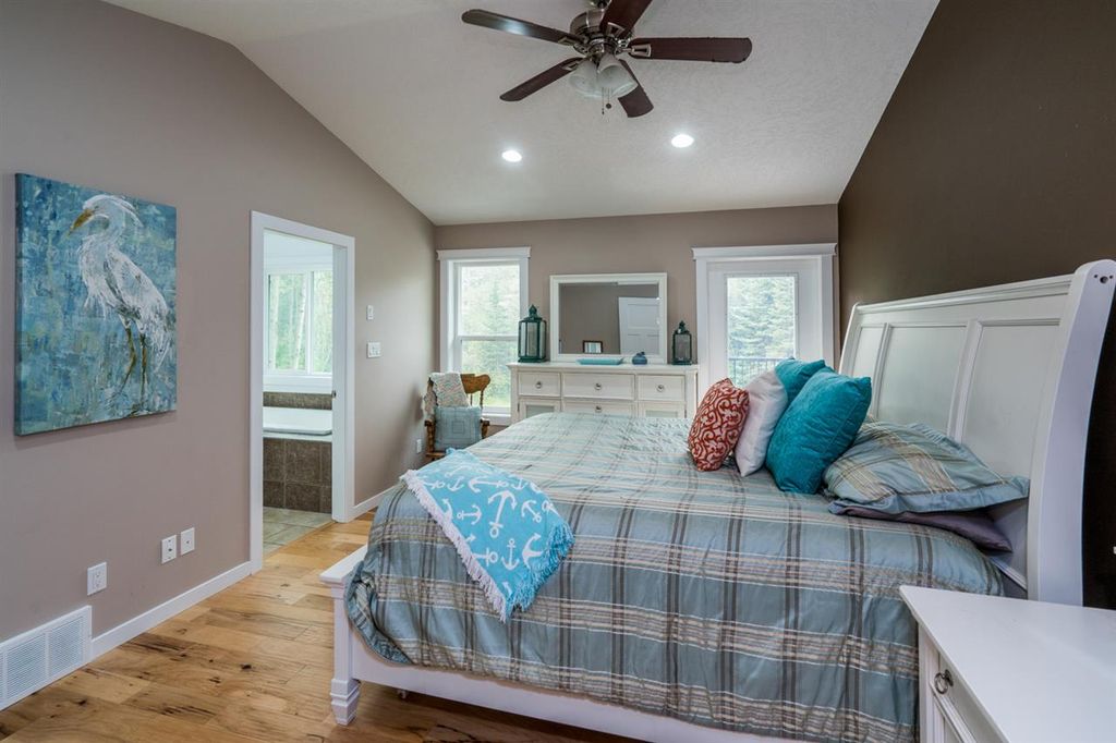 listing image 1100433892626114582