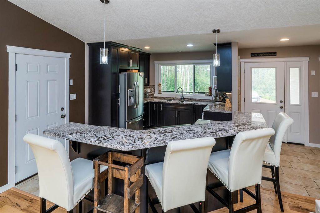listing image 1102572061087837033
