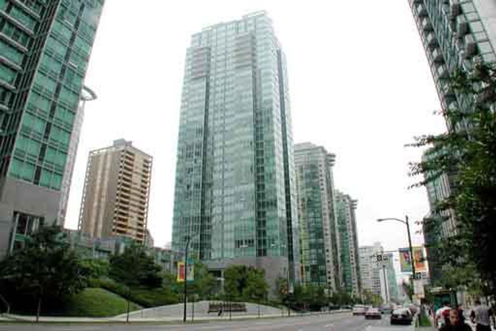 listing image 1103868552176095375