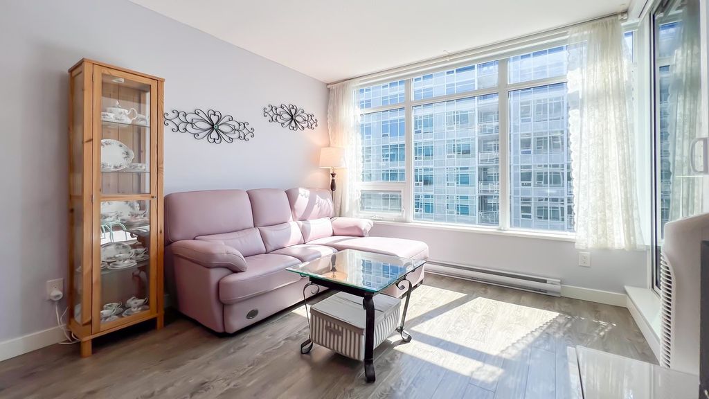 listing image 1101139885523342443