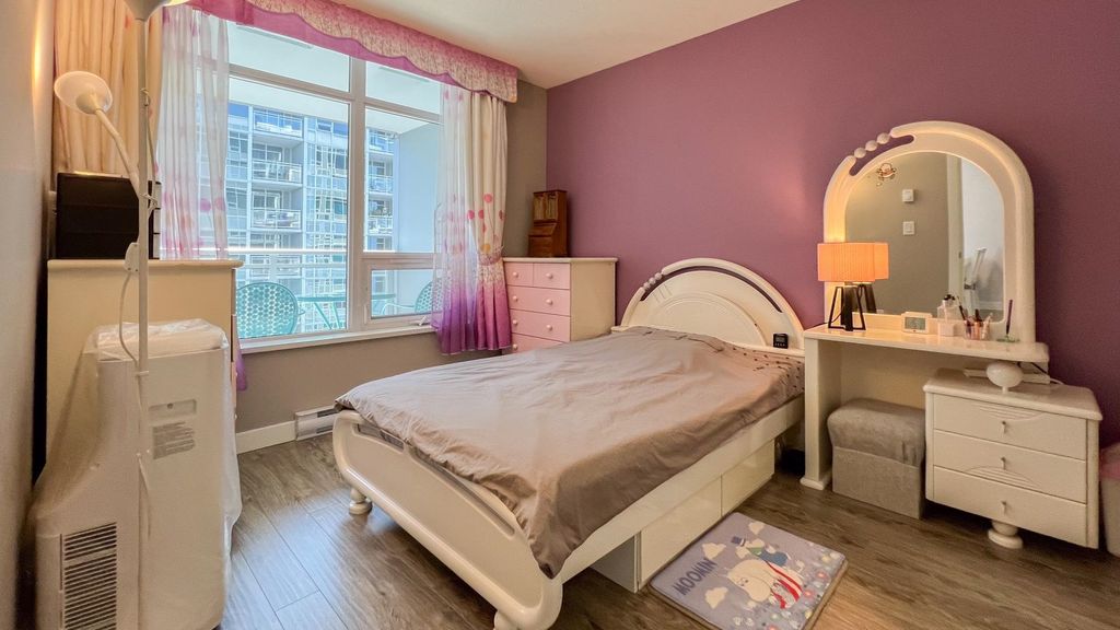 listing image 1109450281738083087