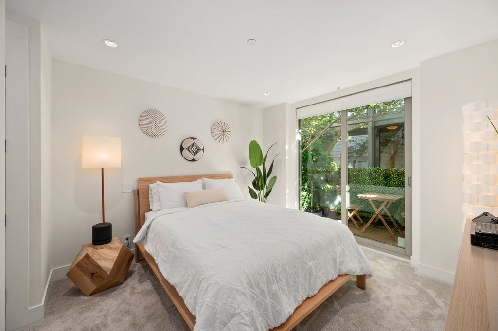 listing image 1103127721493093530