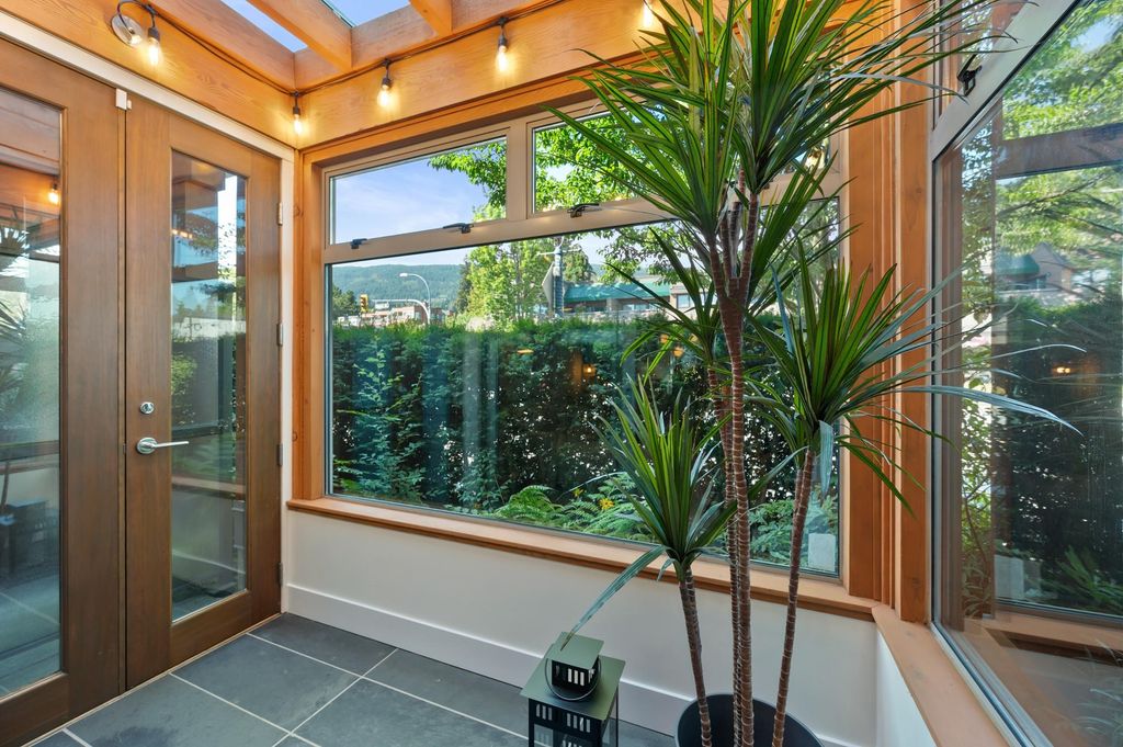 listing image 1104399721956532569