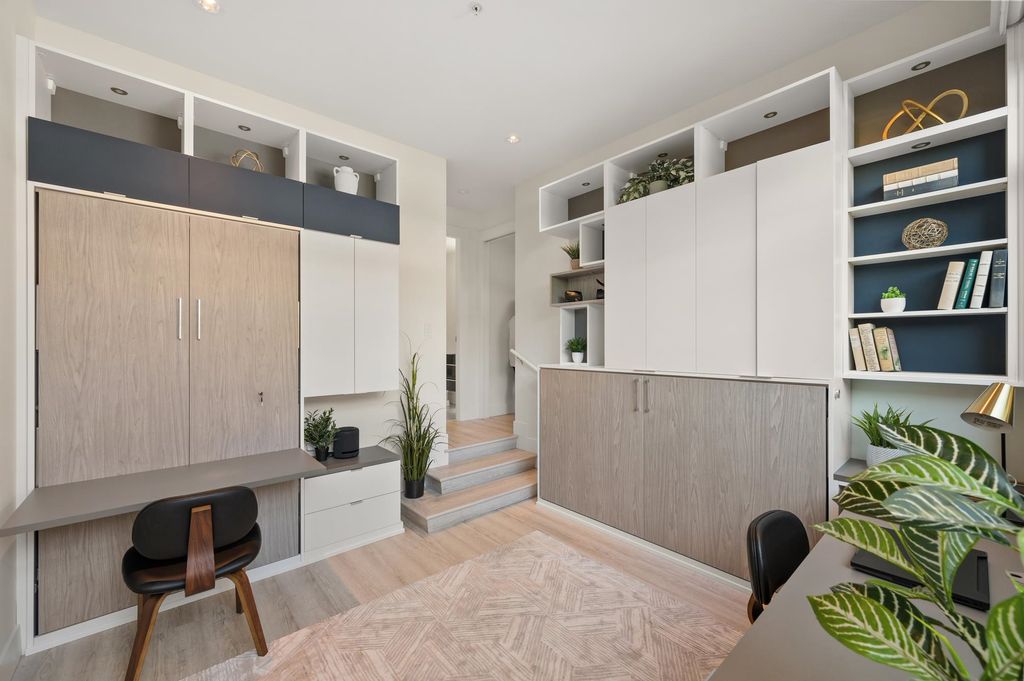 listing image 1100312556814654192