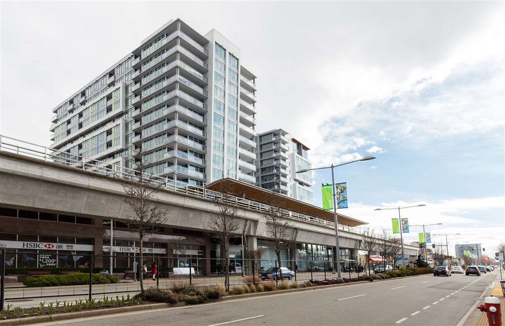 listing image 1101792085671502640