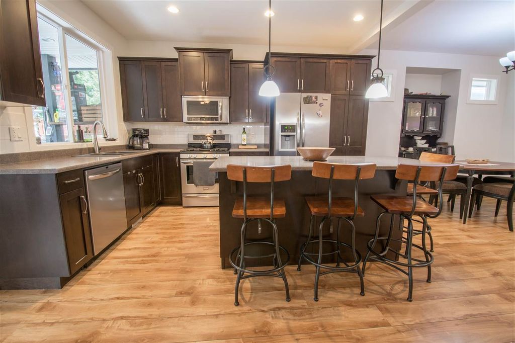 listing image 1107049620756325026