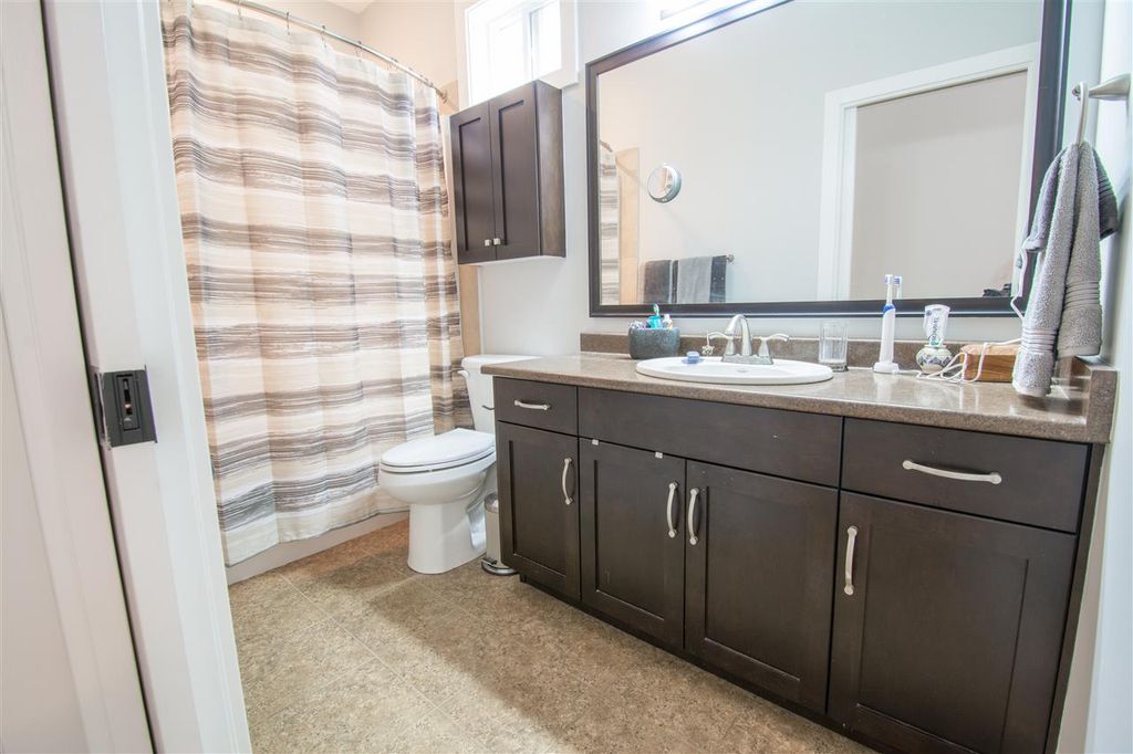 listing image 1107466386208079142