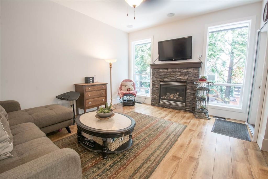 listing image 1108803020231159871