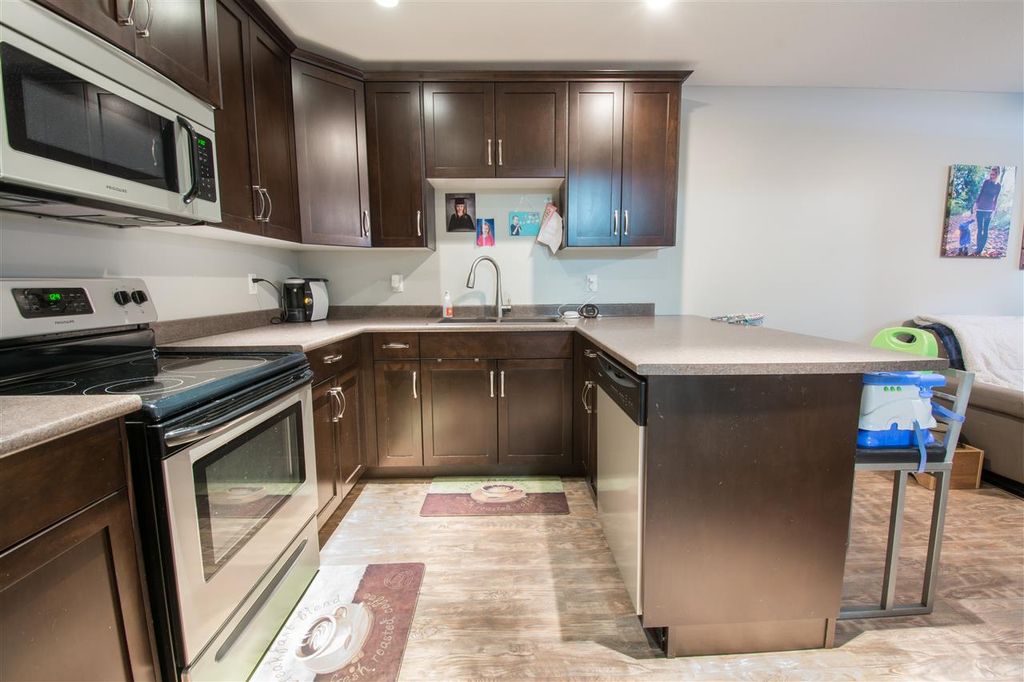 listing image 1108981475053695242