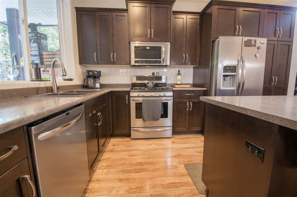 listing image 1106101406313717197