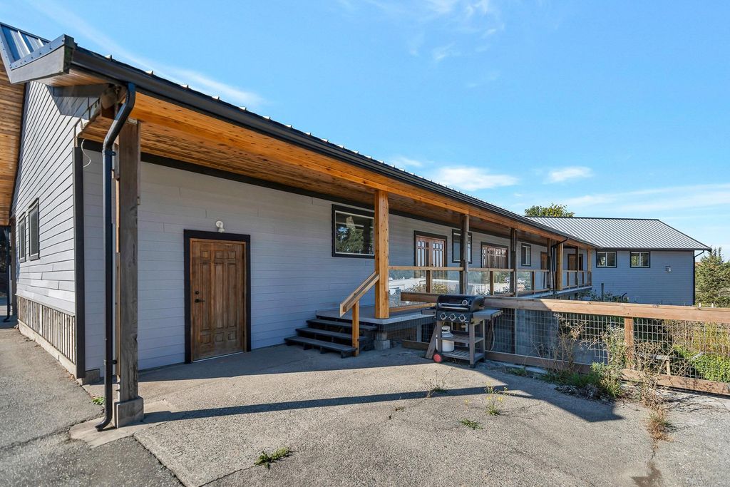 listing image 1109195576435434925