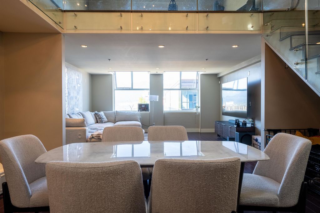 listing image 1107405586190414972